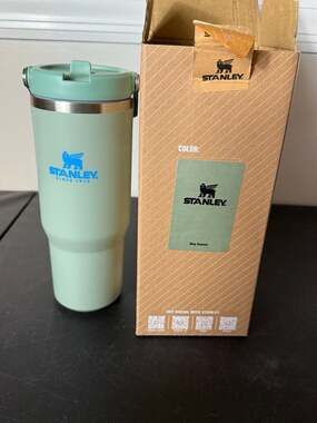 Stanley The Quencher H2.0 FlowState Tumbler 30oz Bay Leaves